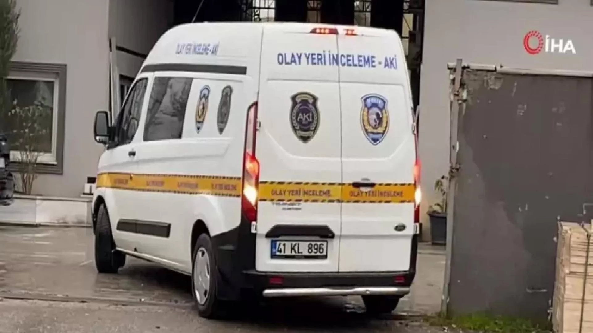 Kocaeli'de vinçten düşen işçi hayatını kaybetti