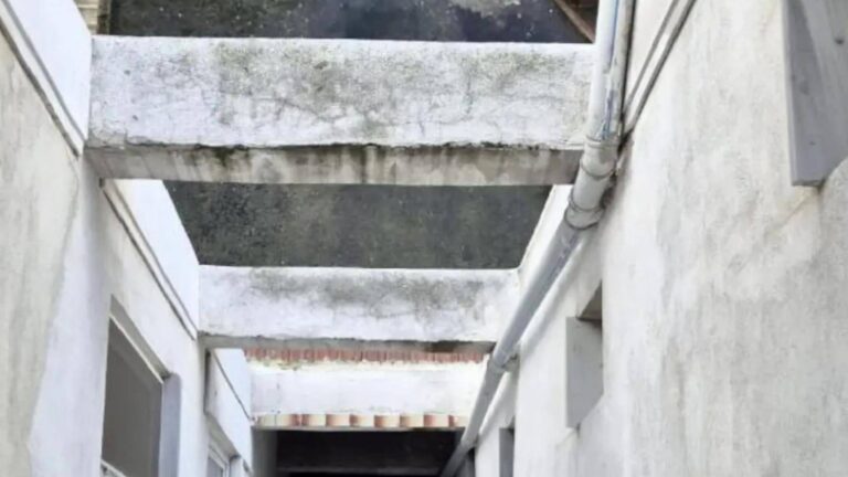 Balıkesir'de çatı çalışmasında 58 yaşındaki işçi düşerek hayatını kaybetti