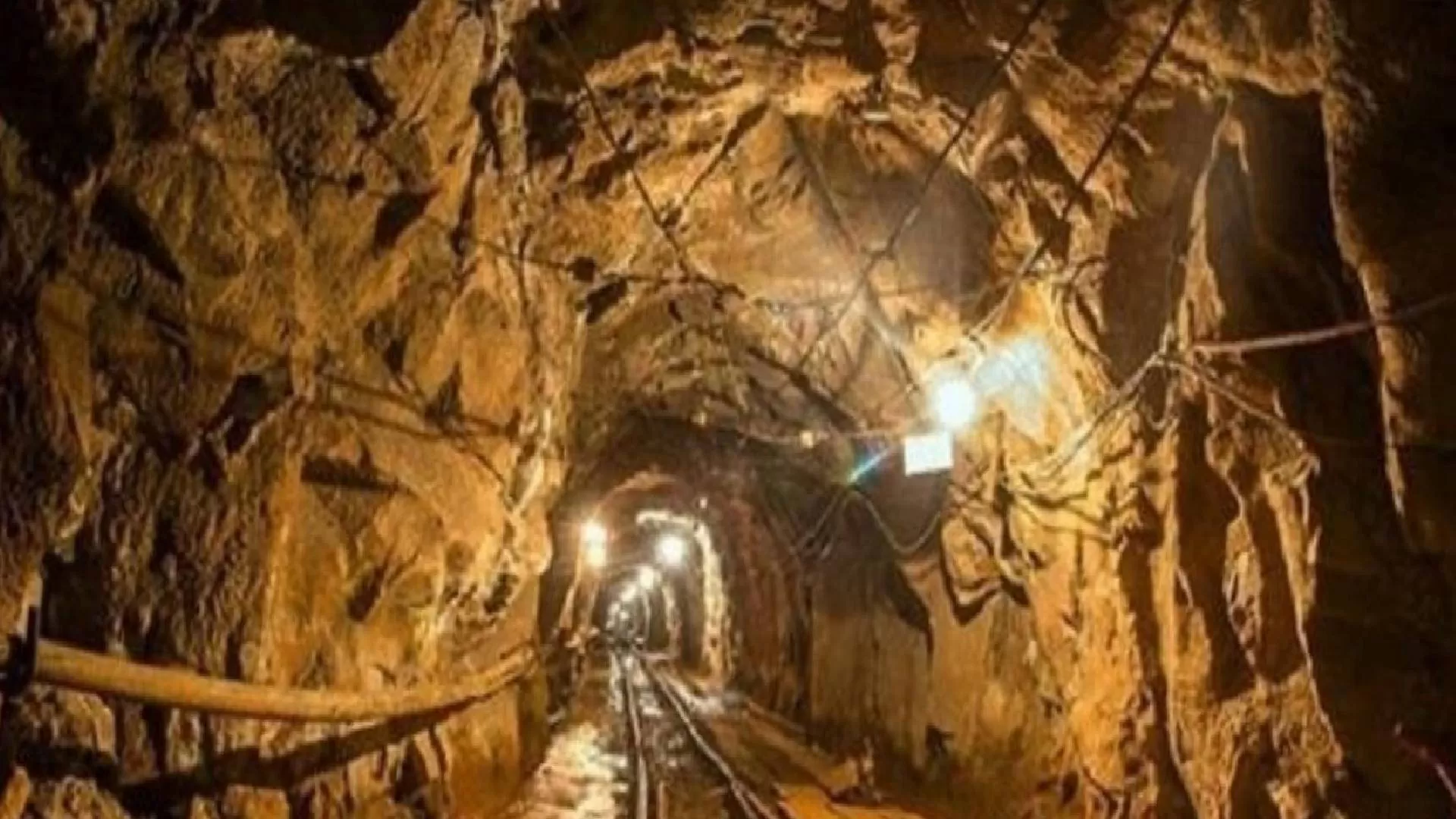 Maden ocağında metan gazından etkilenen 36 yaşındaki işçi yaşamını kaybetti