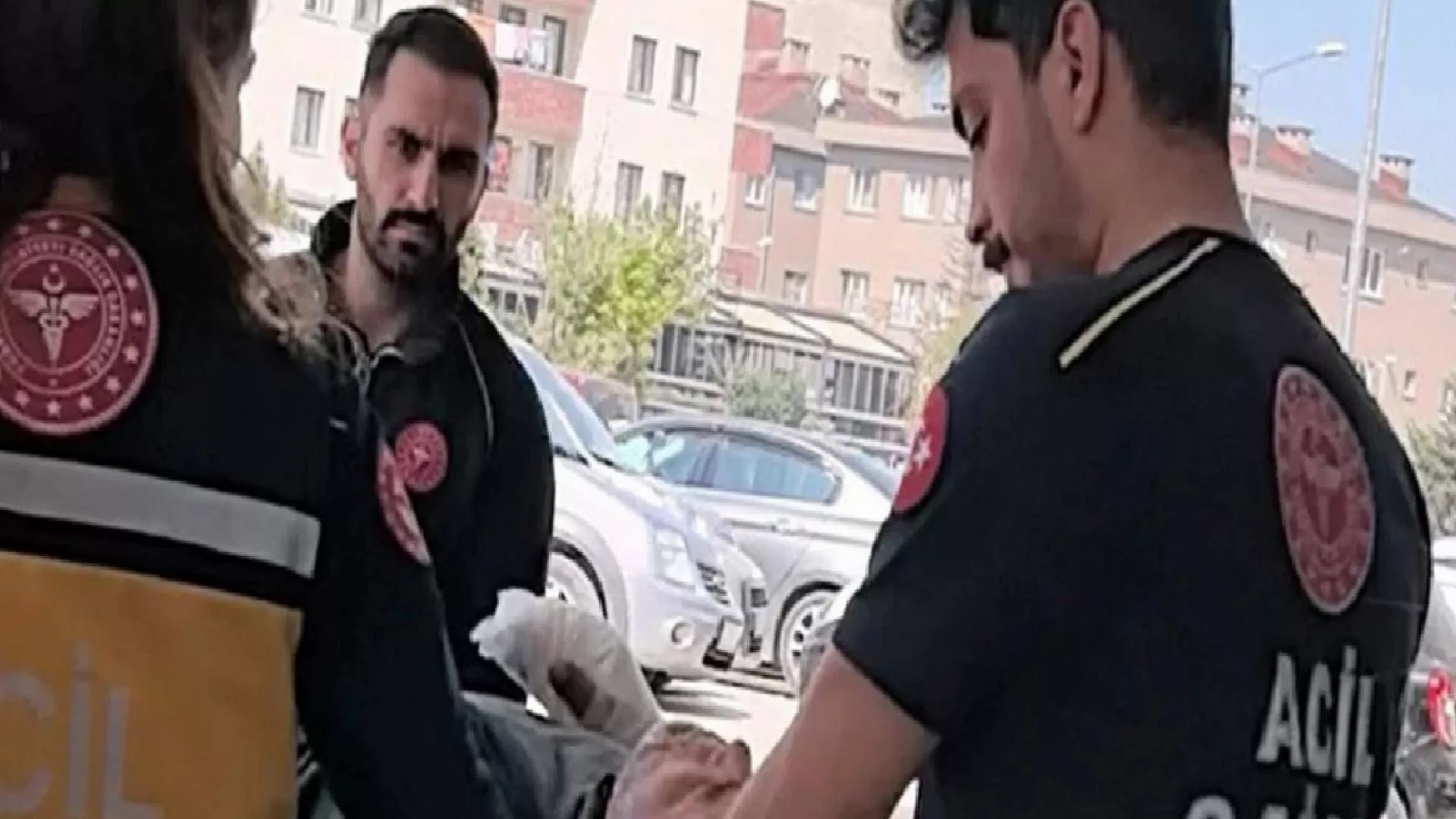 İnegöl’de mobilya imalathanesinde makineye elini kaptıran işçinin 3 parmağı koptu