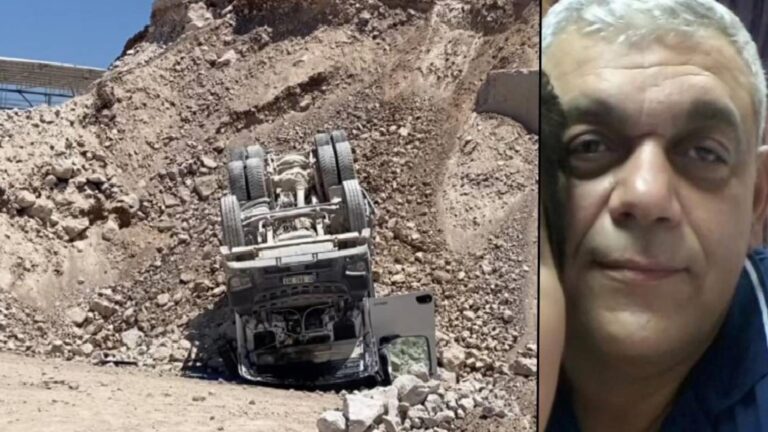 Adana'da kum ocağında devrilen kamyona sıkışan 59 yaşındaki işçi yaşamını kaybetti 12 Adana'da kum ocağında devrilen kamyona sıkışan 59 yaşındaki işçi yaşamını kaybetti