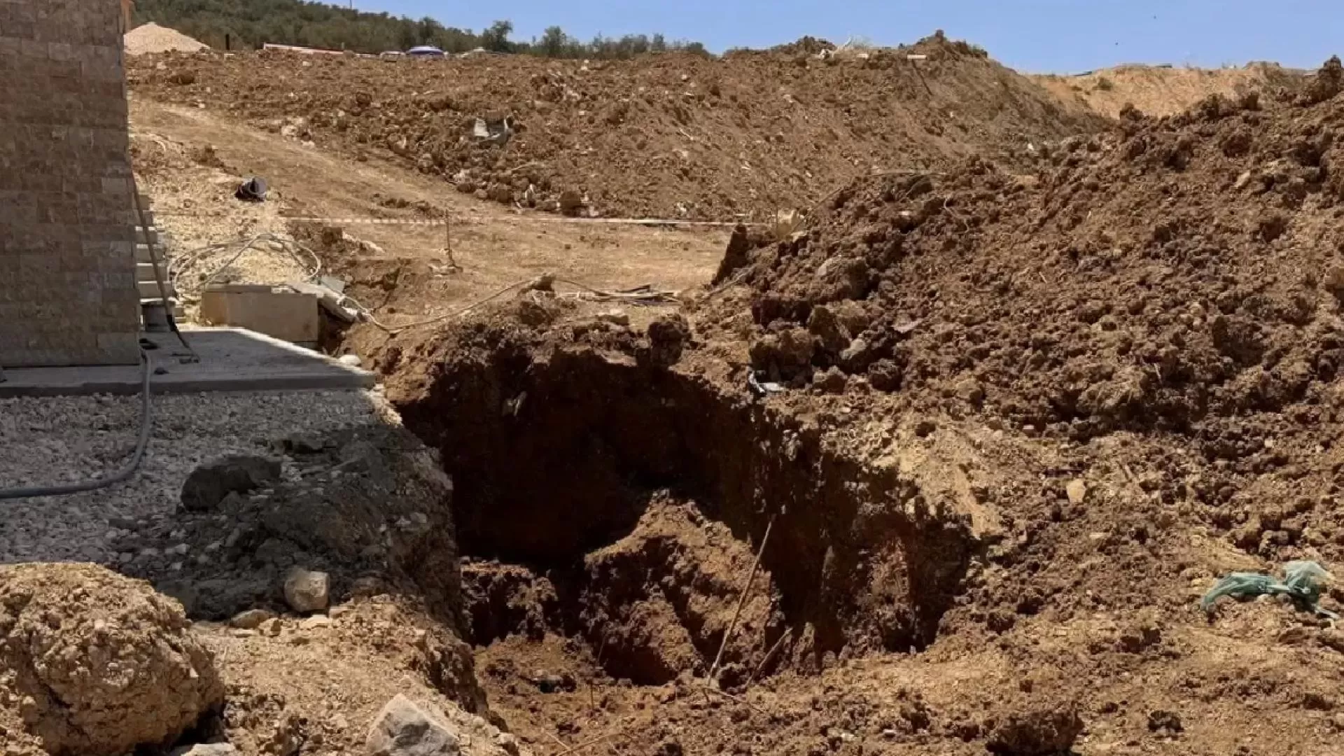 Antakya'da altyapı çalışmasında göçükte 2 işçi hayatını kaybetti
