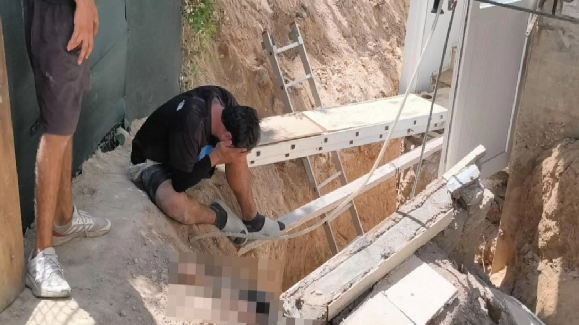 Antalya'da çöken balkonun altında kalan 41 yaşındaki işçi hayatını kaybetti