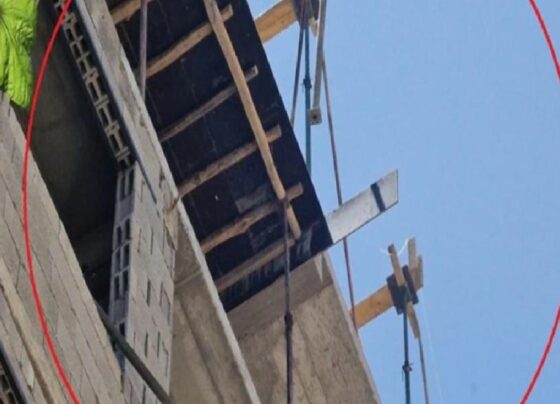 Diyarbakır'da inşaattan düşen 2 işçi hayatını kaybetti