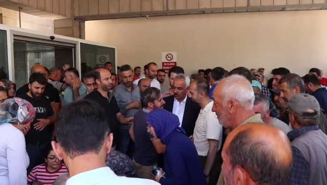 Erzurum'da taş ocağında göçük meydana geldi; 3 işçi hayatını kaybetti 1 Erzurum'da taş ocağında göçük meydana geldi; 3 işçi hayatını kaybetti