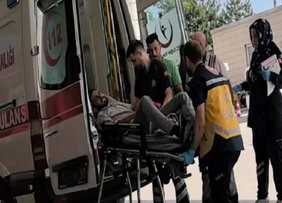Kolunu makineye kaptıran işçi yaralandı