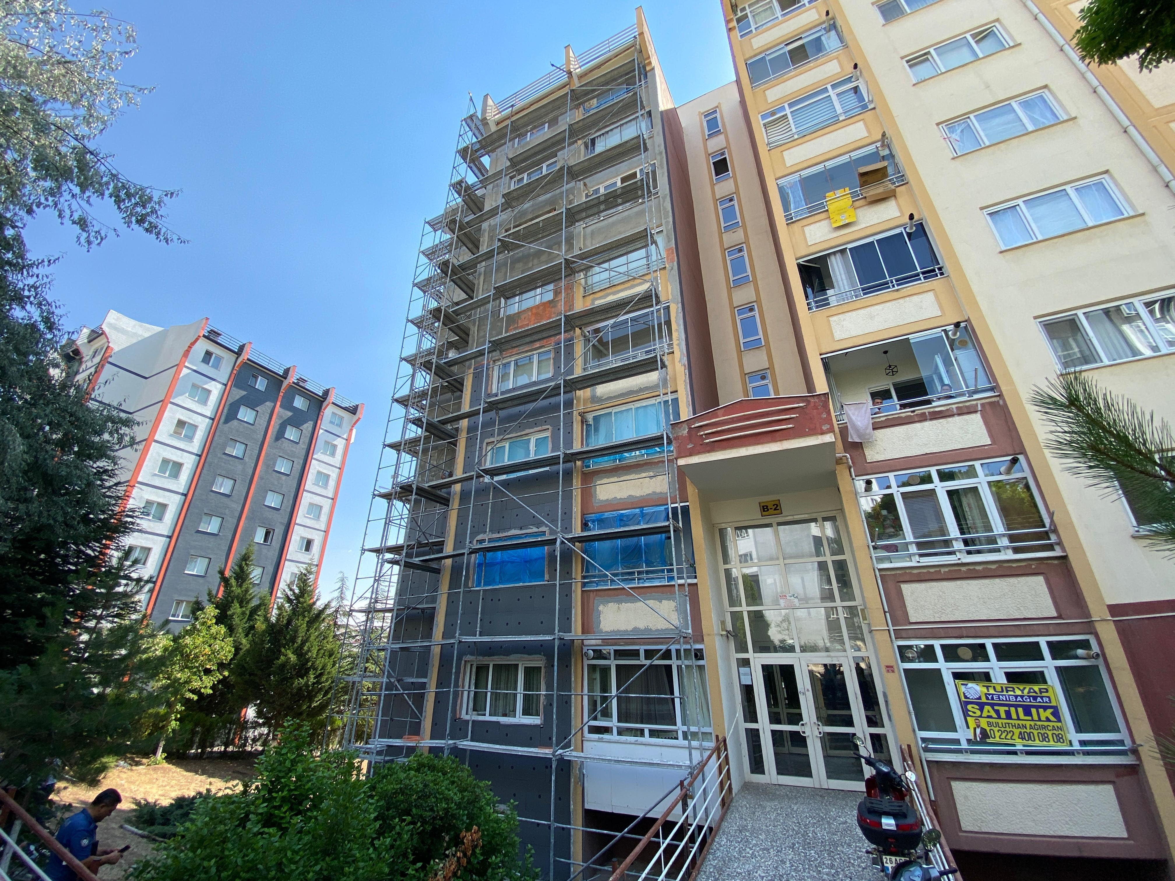 Eskişehir'de inşaatta 43 yaşındaki işçi inşaattan düşerek hayatını kaybetti