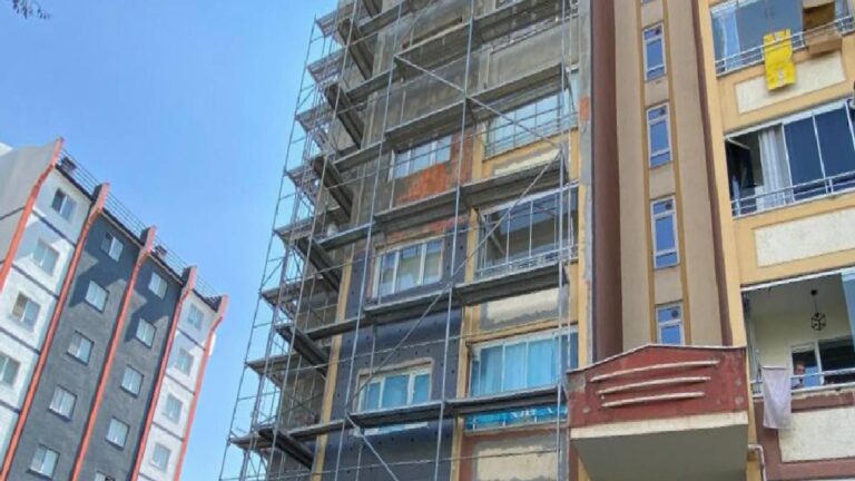 Eskişehir'de inşaatta 43 yaşındaki işçi inşaattan düşerek hayatını kaybetti