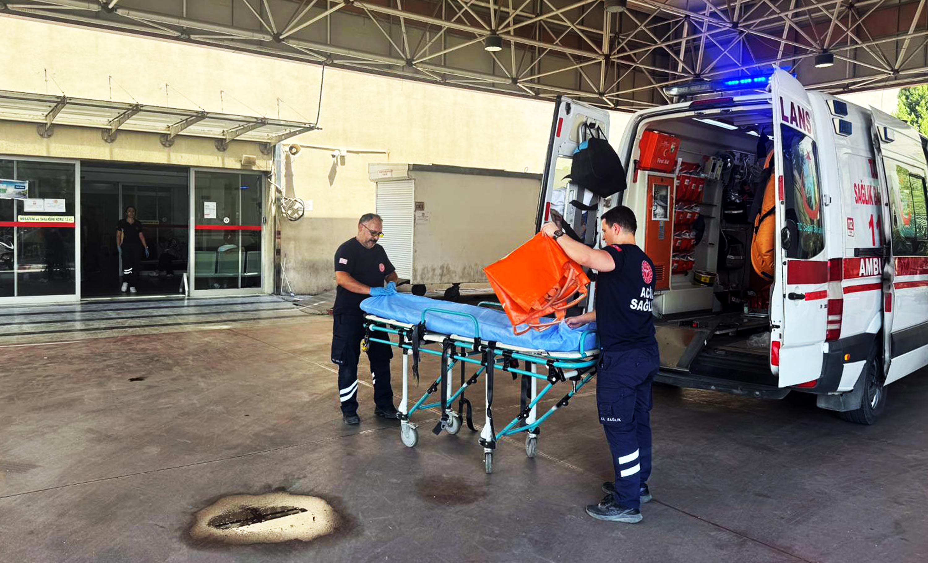 İzmir'de 25 yaşındaki işçi elektrik akımına kapılarak hayatını kaybetti 1