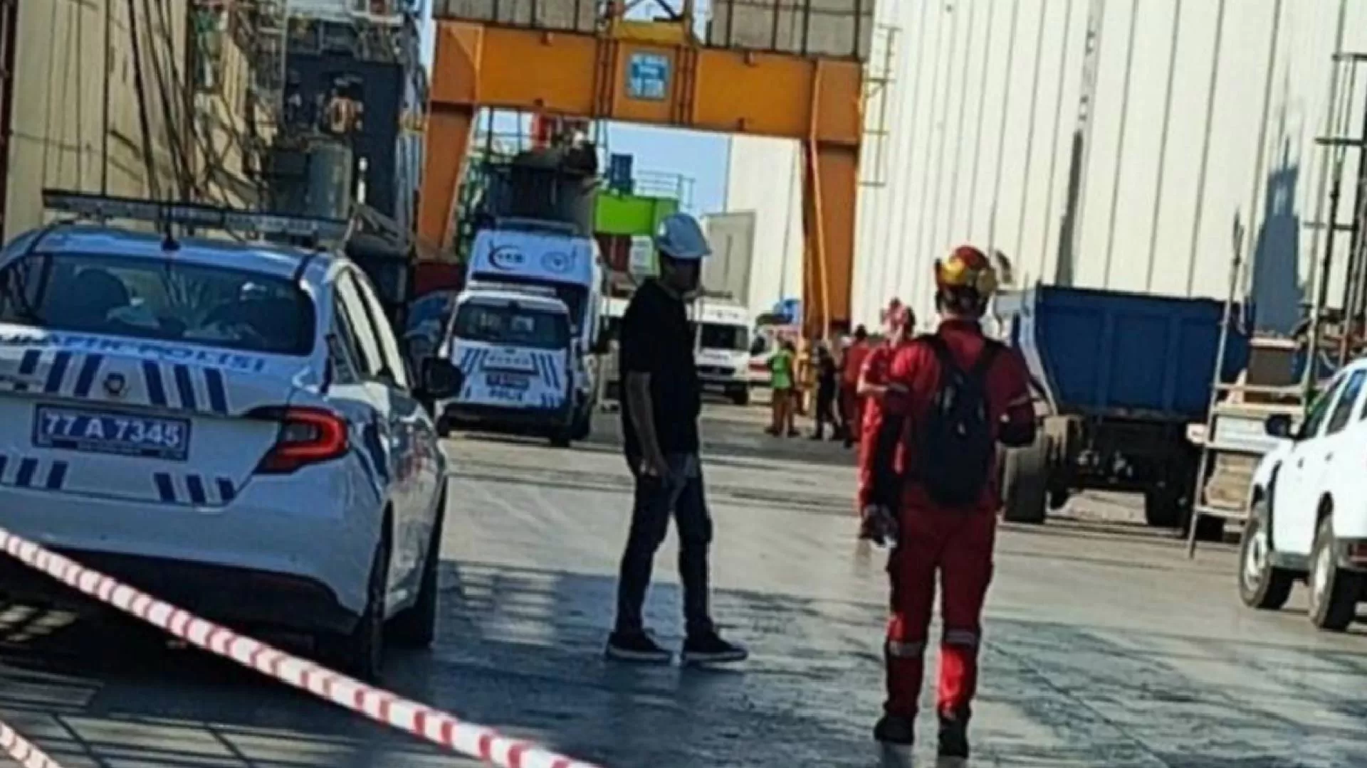 Yalova’da üzerine vinç düşen 22 yaşındaki işçi hayatını kaybetti