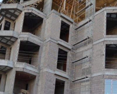 Aksaray'da inşaattan düşen işçi hayatını kaybetti