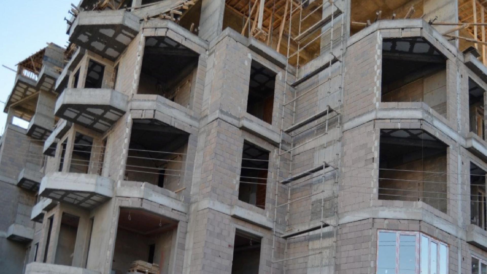 Aksaray’da inşaattan düşen işçi hayatını kaybetti