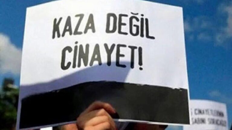 Alanya'da devrilen forkliftin altında kalan 57 yaşındaki işçi hayatını kaybetti