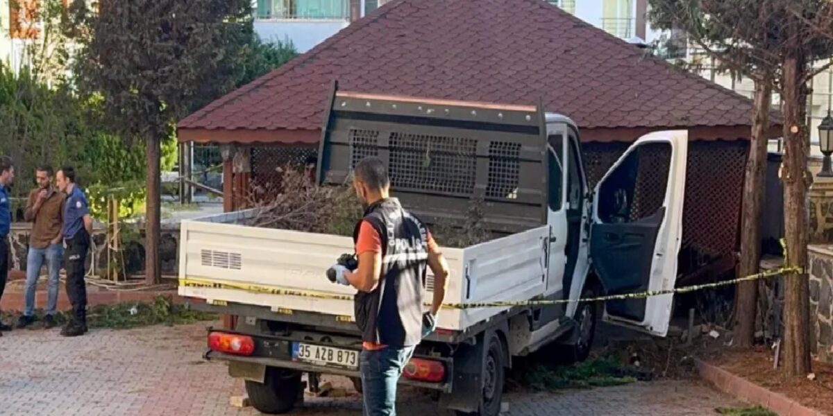 Çorlu'da ağaç budayan 43 yaşındaki işçi hayatını kaybetti