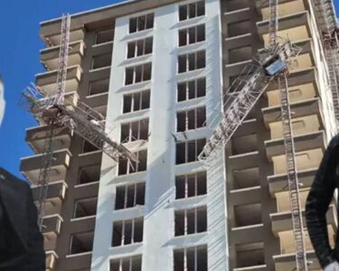 Ankara'da sıva yapmak için kurulan platform kırıldı: 2 işçi hayatını kaybetti