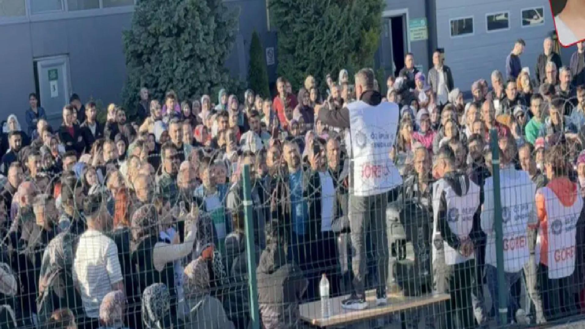 CRS Kot Fabrikası’nda sendika değiştiren işçiler kapı önünde!