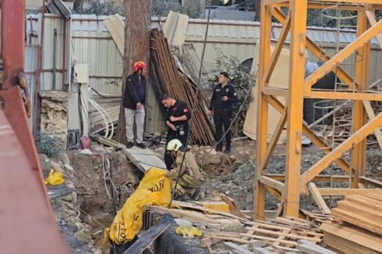 Kadıköy'de 60 yaşındaki işçi inşaatta yüksekten düşerek can verdi