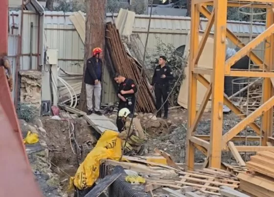 Kadıköy'de 60 yaşındaki işçi inşaatta yüksekten düşerek can verdi