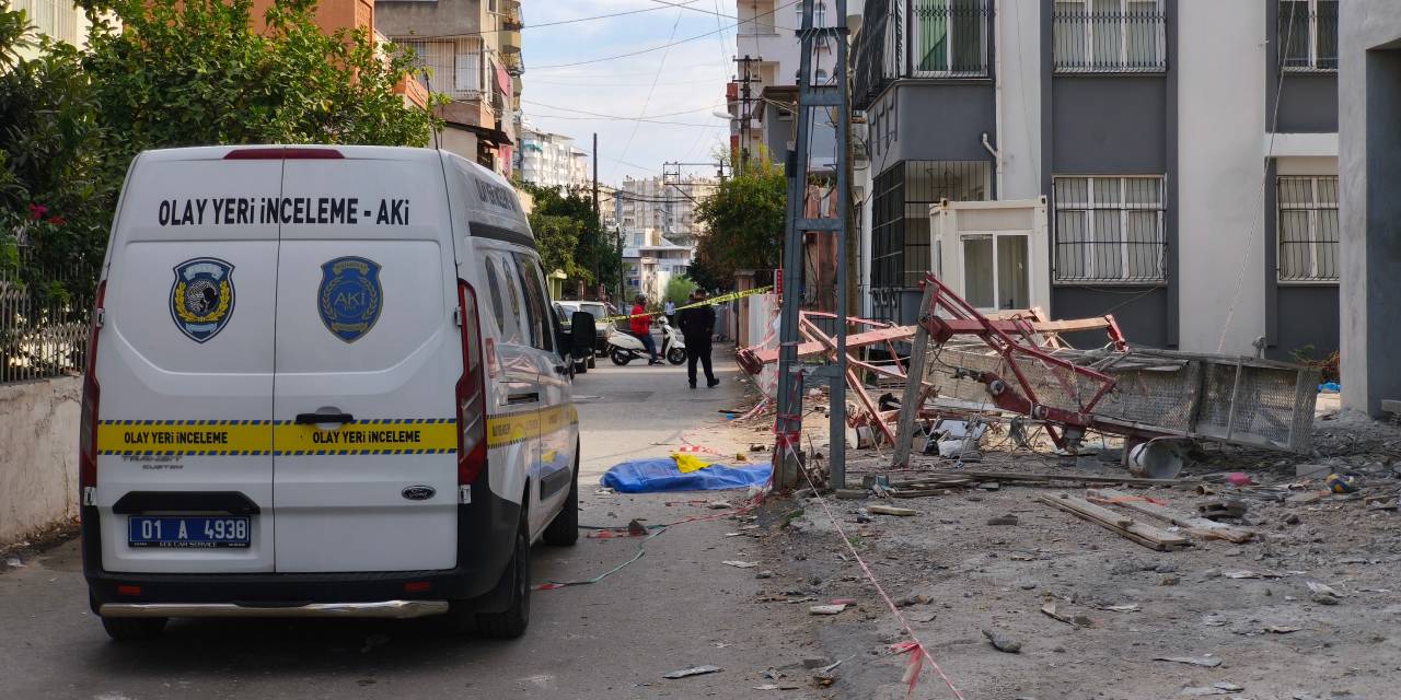 Adana'da asansörlü iskelenin düşmesi sonucu 53 yaşındaki işçi yaşamını kaybetti 1 Adana'da asansörlü iskelenin düşmesi sonucu 53 yaşındaki işçi yaşamını kaybetti