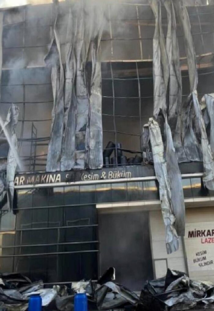 Dilovası’nda 3’ü çocuk, 6 kadın işçinin yanarak öldüğü iş cinayetleri: Zabıtalar ürün alıp denetlemeden gidiyormuş!