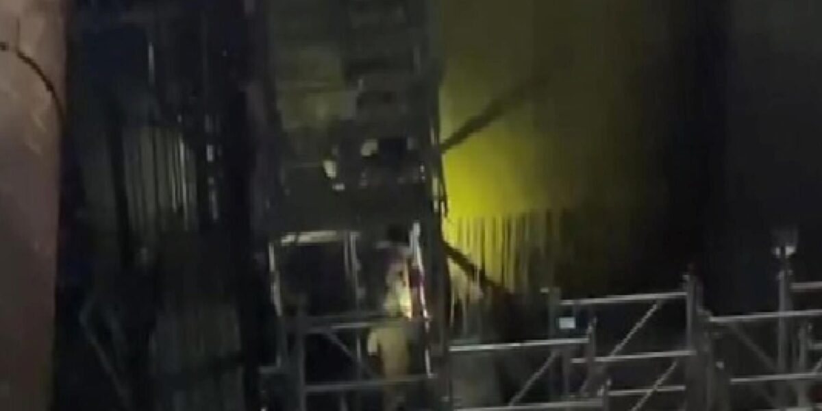 İstanbul Beyoğlu'nda metro inşaatında iskele devrildi: 1 işçi hayatını kaybetti 3