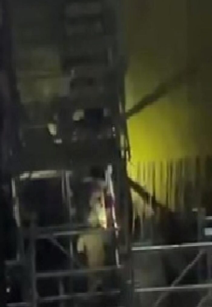 İstanbul Beyoğlu'nda metro inşaatında iskele devrildi: 1 işçi hayatını kaybetti 2