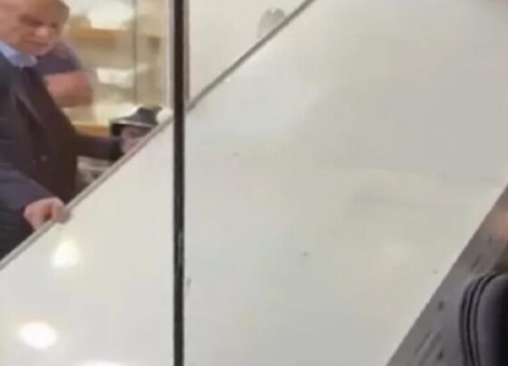 Ankara'da kuyumcuda vitrin asansörünün altında kalan işçi hayatını kaybetti