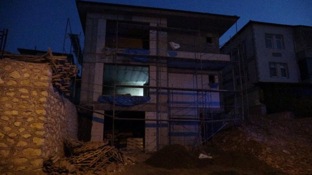 Malatya'da inşaatta düşen 44 yaşındaki işçi hayatını kaybetti