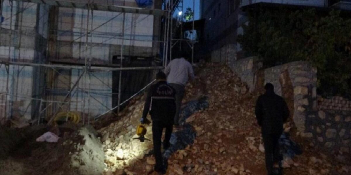 Malatya'da inşaatta düşen 44 yaşındaki işçi hayatını kaybetti