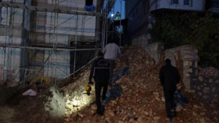 Malatya'da inşaatta düşen 44 yaşındaki işçi hayatını kaybetti