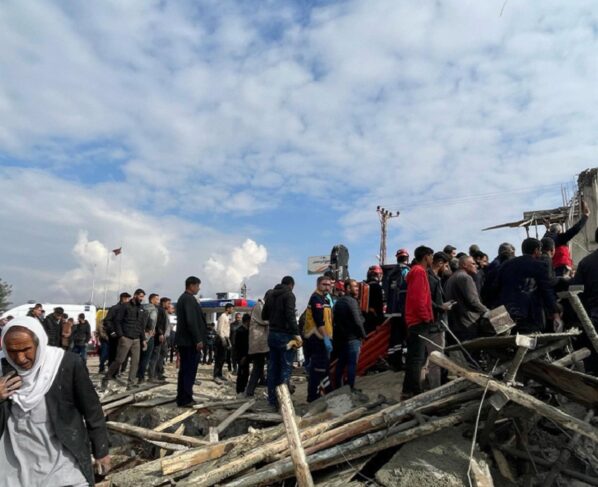 Şanlıurfa'da inşaat çöktü: İki işçi hayatını kaybetti