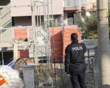 Denizli'de 64 yaşında çalışmak zorunda kalan işçi inşaattan düşerek hayatını kaybetti!