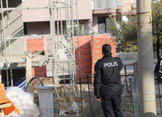 Denizli'de 64 yaşında çalışmak zorunda kalan işçi inşaattan düşerek hayatını kaybetti!