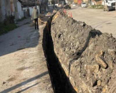 Edirne'de altyapı çalışmasında toprak kayması; 1'i ağır 3 yaralı 3