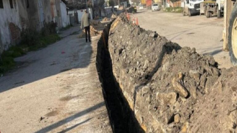Edirne'de altyapı çalışmasında toprak kayması; 1'i ağır 3 yaralı 1