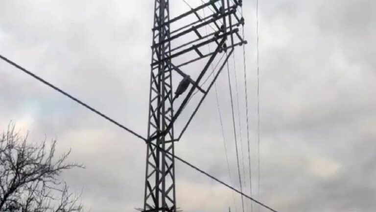 Karabük'te elektrik akımına kapılan 53 yaşındaki işçi hayatını kaybetti