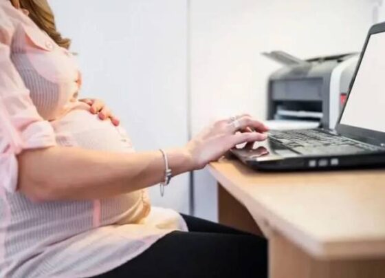 Tüm çalışan kadınları kapsayacak doğum izni 24 haftaya çıkıyor