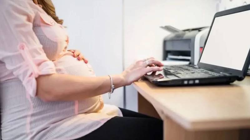 Tüm çalışan kadınları kapsayacak doğum izni 24 haftaya çıkıyor