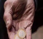 Emekliler düşünsün: Aylıklar açlık sınırının altında kalmaya devam edecek