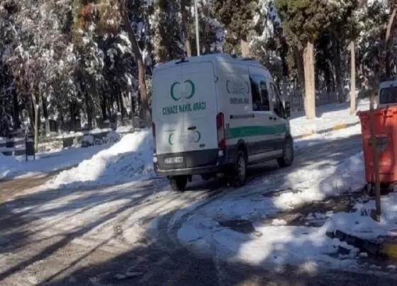 Gaziantep’te yem karma makinesine düşen 36 yaşındaki işçi hayatını kaybetti