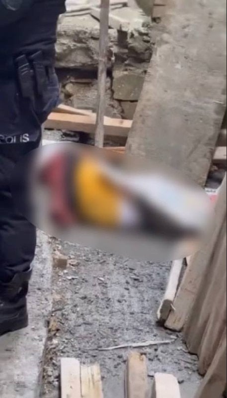 İstanbul Sultangazi'de inşaattan düşen 53 yaşındaki işçi yaşamını kaybetti 2 İstanbul Sultangazi'de inşaattan düşen 53 yaşındaki işçi yaşamını kaybetti