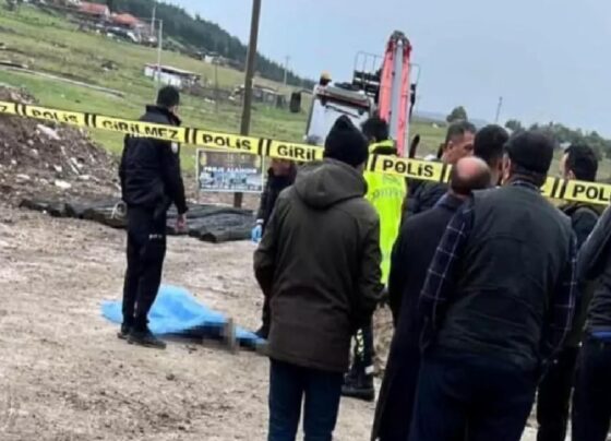 İzmir'de inşaat şantiyesinde iş makinesinin çarptığı 39 yaşındaki işçi hayatını kaybetti