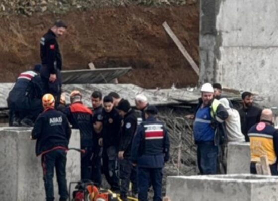 Bursa BESOB'ta tonlarca betonun altında kalan işçi hayatını kaybetti!