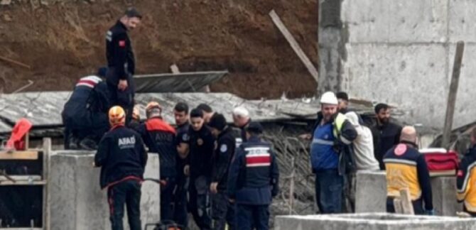 Bursa BESOB'ta tonlarca betonun altında kalan işçi hayatını kaybetti!