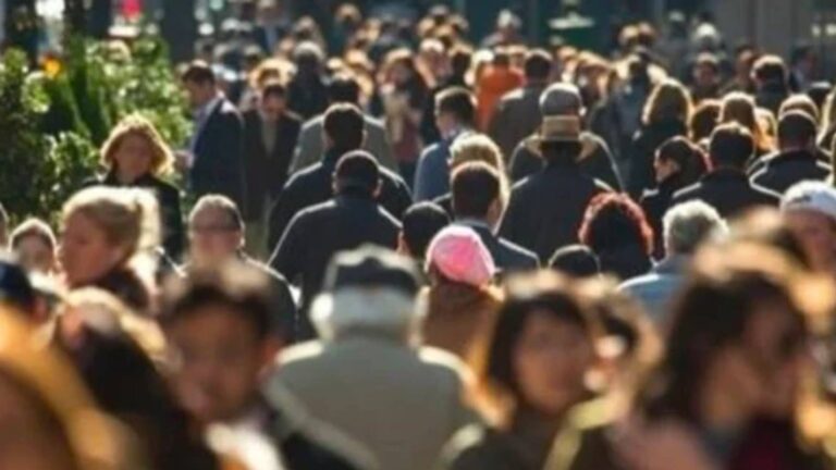 Türkiye'de açlık sınırı 30 bin lirayı aştı; En düşük emekli aylığı tepki çekti 5 Türkiye'de açlık sınırı 30 bin lirayı aştı; En düşük emekli aylığı tepki çekti 2