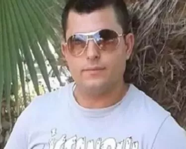 Denizli'de çöp kamyonunun pres kısmına sıkışan 32 yaşındaki işçi hayatını kaybetti