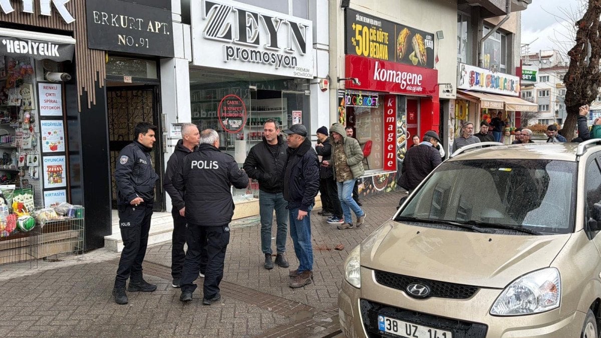 Eskişehir'de baz istasyonunu tamir eden işçi 7'nci kattan düşerek can verdi