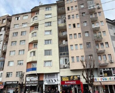 Eskişehir'de baz istasyonunu tamir eden işçi 7'nci kattan düşerek can verdi