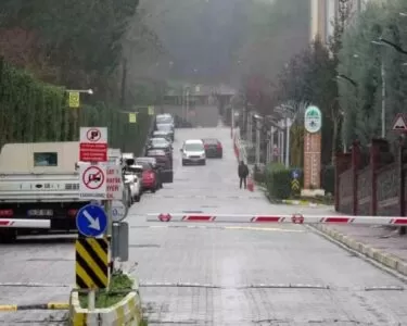 İstanbul Çekmeköy'de asansör bakımında kabin boşluğuna sıkışan 35 yaşındaki işçi yaşamını kaybetti