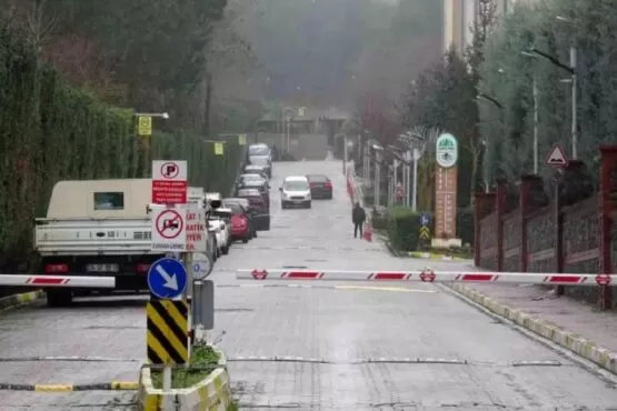 İstanbul Çekmeköy'de asansör bakımında kabin boşluğuna sıkışan 35 yaşındaki işçi yaşamını kaybetti